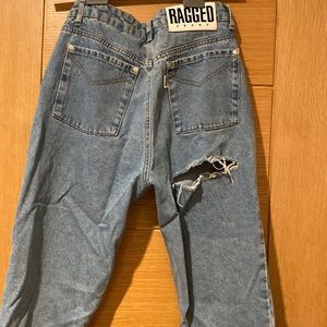 Ragged butt rip jeans. Size 28